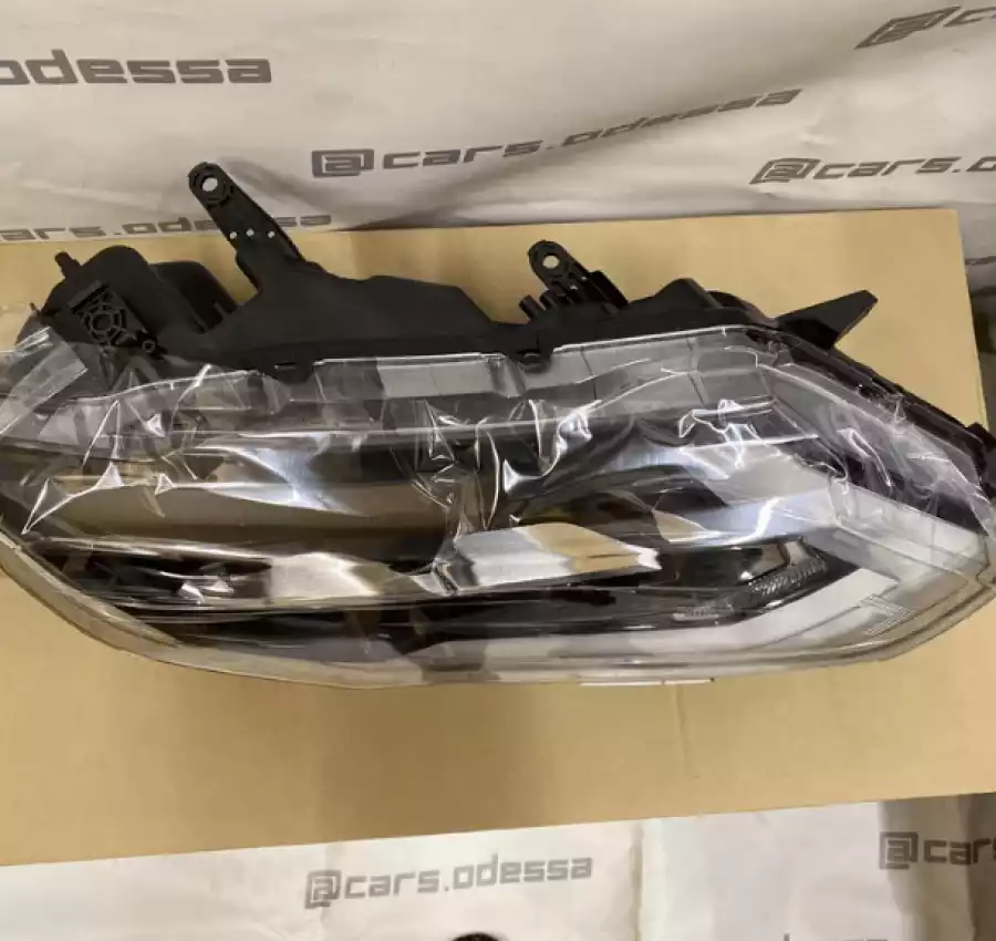 Фары передние Full Led Nissan Rogue 2017 3