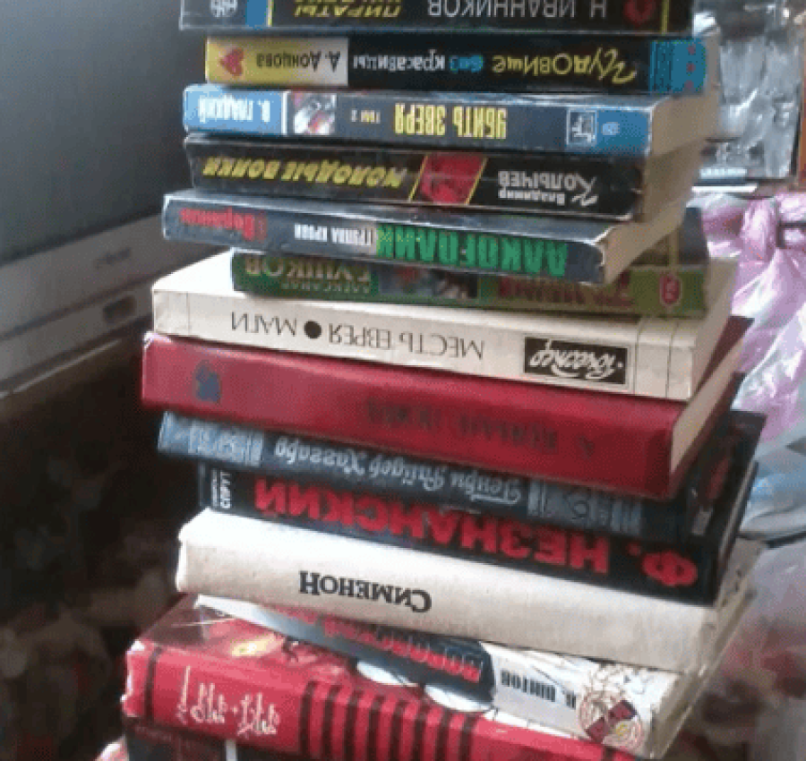 Книги интересные разных жанров, недорого, в хорош. и отличном состоян!