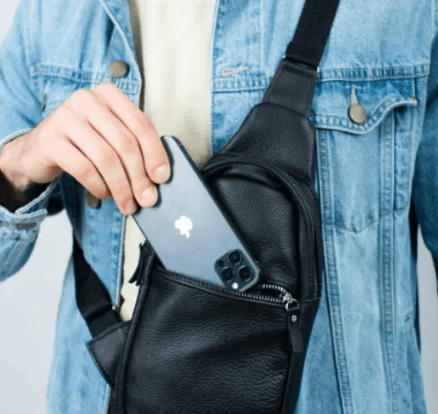 Сумка мужская кожаная слинг через плечо  нагрудная 016 3