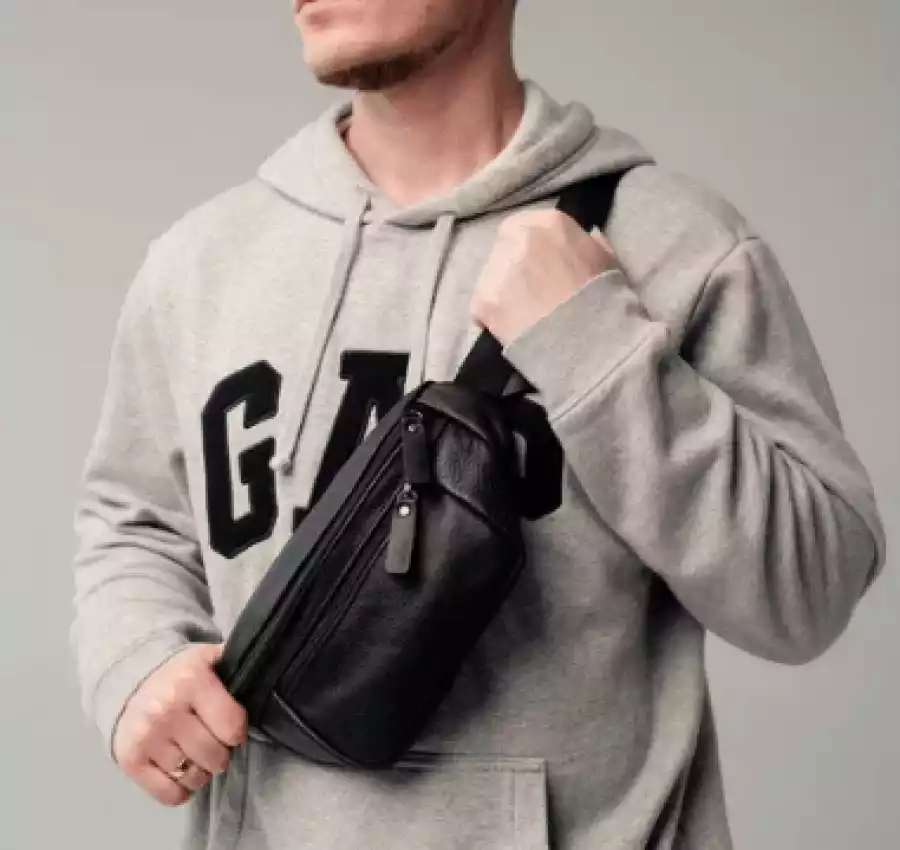 Мужская кожаная бананка поясная  на пояс  через плечо 007 2