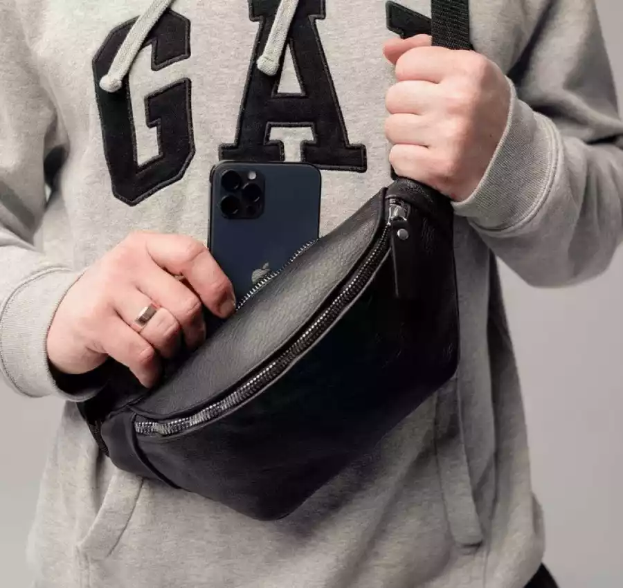 Мужская кожаная бананка поясная  на пояс  через плечо 010 2