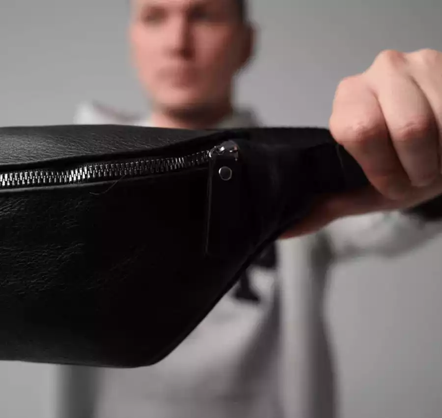 Мужская кожаная бананка поясная  на пояс  через плечо 010 4