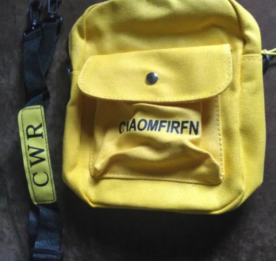 Сумочка жовта нова