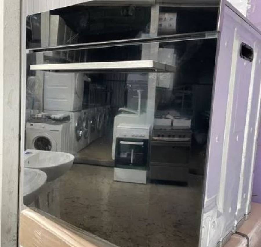 Електрична вмонтована піч Бу духовка з піролізом