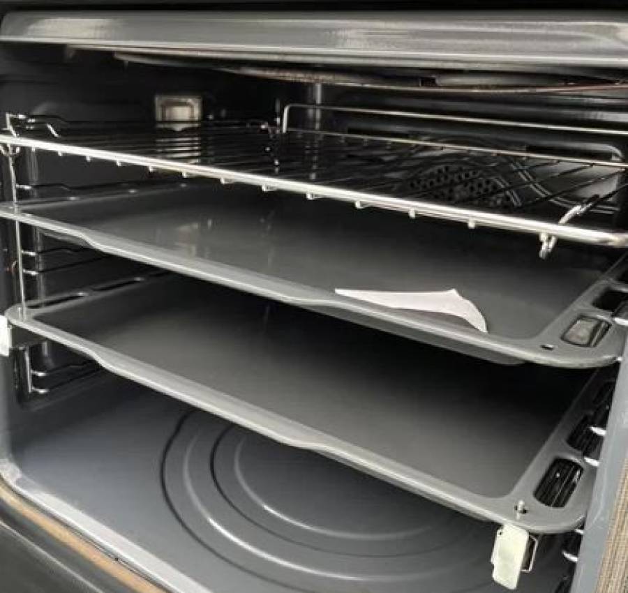 Електрична вмонтована піч Бу духовка з піролізом 3