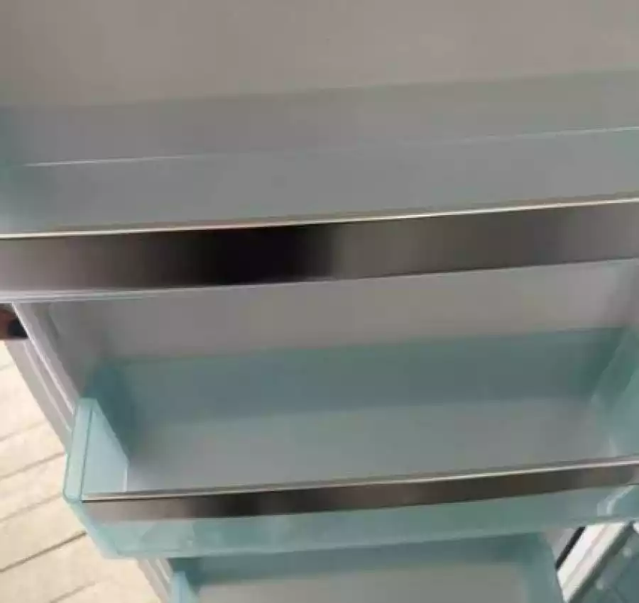 Вмонтований холодильник Бу 3