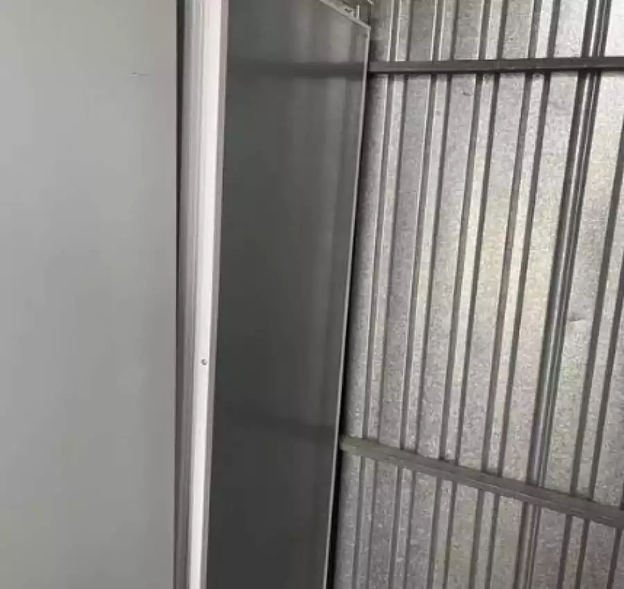 Вмонтований холодильник Бу 4