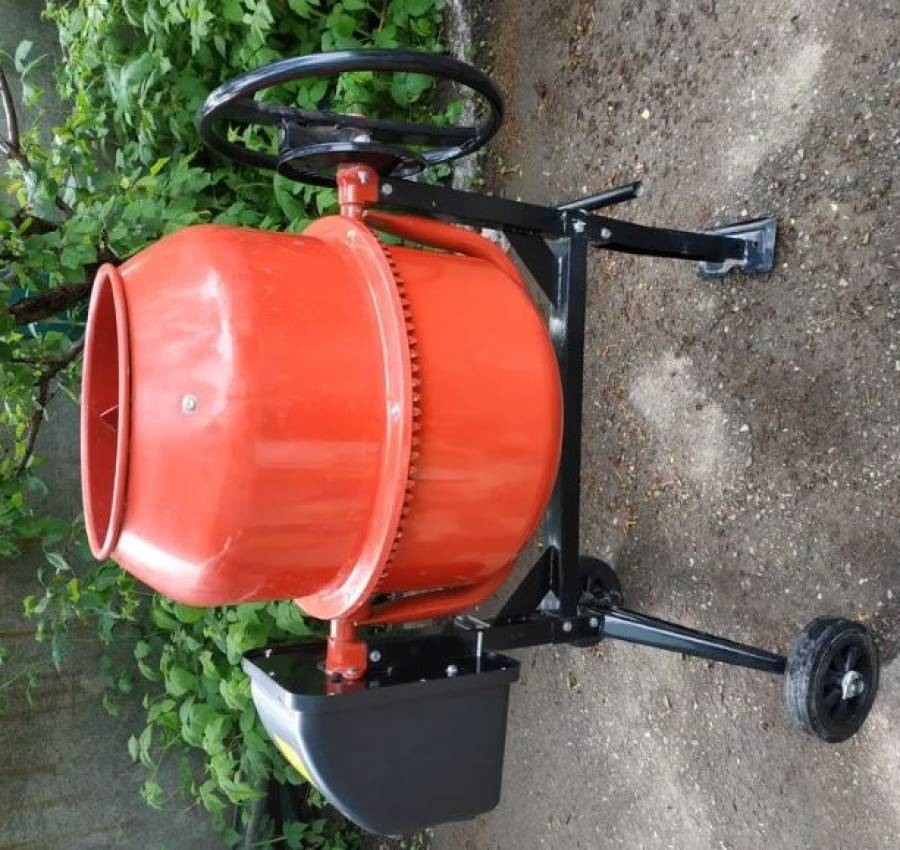 Сдам в аренду на прокат бетономешалку 125л 2