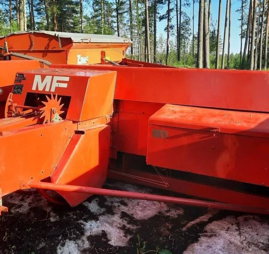 Пресс  прес підборщик, тюкопрес Massey Ferguson 120 4