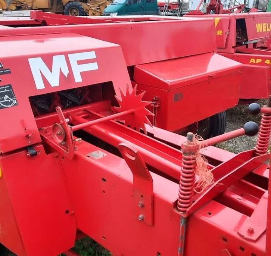 Пресс подборщикпрес-підбирачтюковщиктюкопрес MFf 120 4