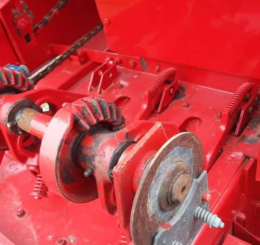 Пресс подборщикпрес-підбирачтюковщиктюкопрес MFf 120 8