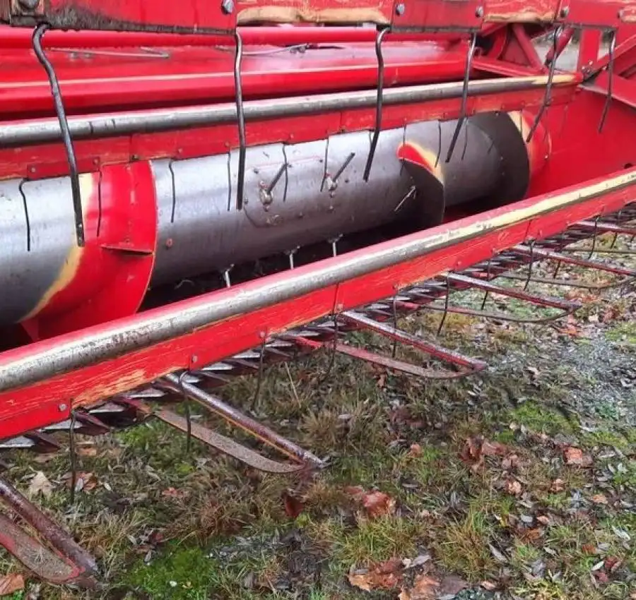 Комбайн Massey ferguson 16 масей фергусон 3