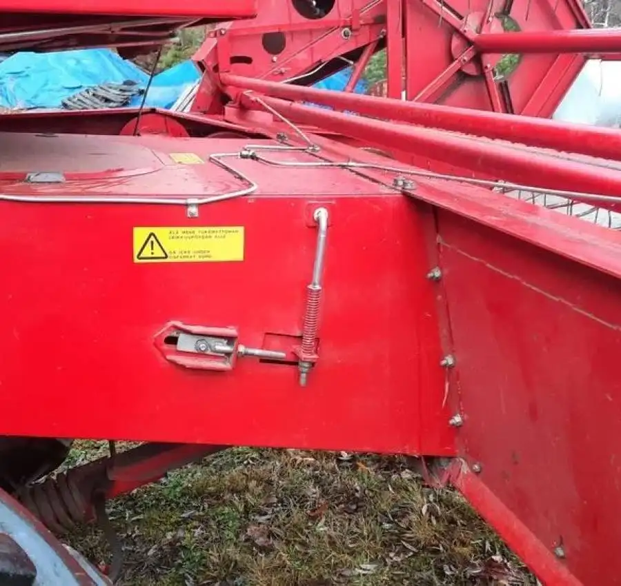 Комбайн Massey ferguson 16 масей фергусон 5