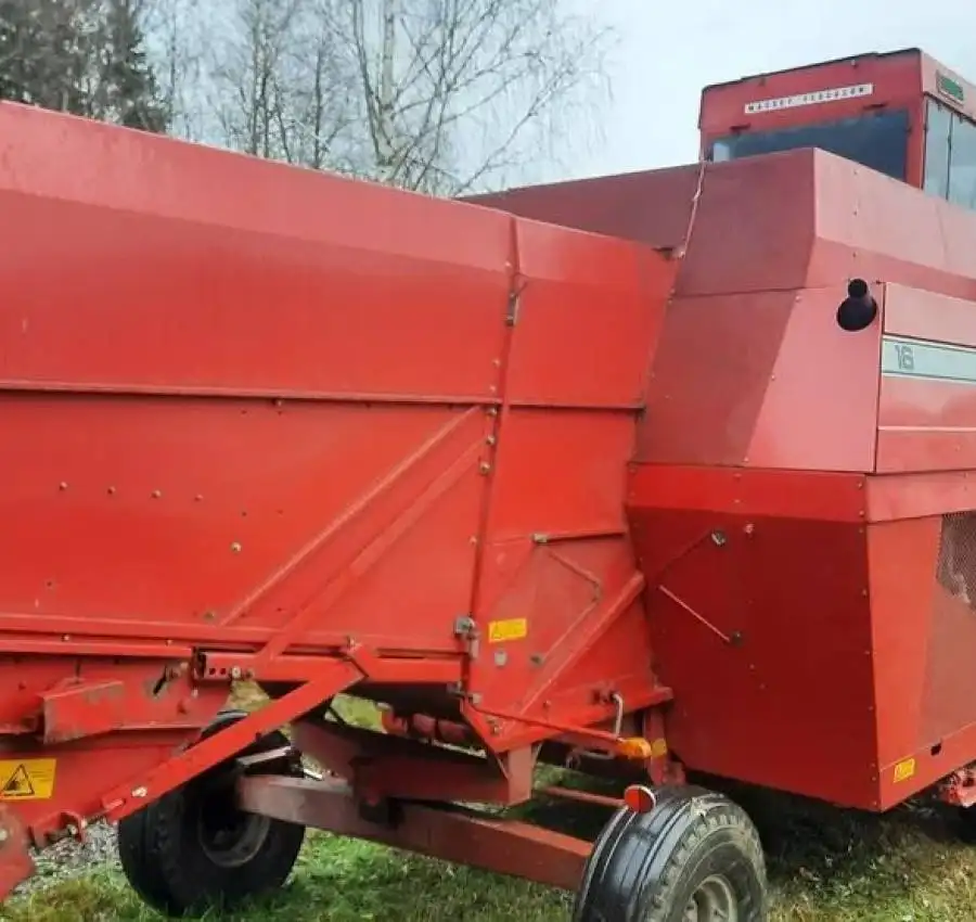 Комбайн Massey ferguson 16 масей фергусон 6