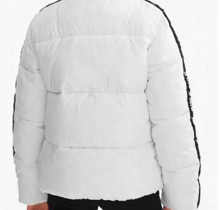 CA фірмова объемная куртка белая р s 3