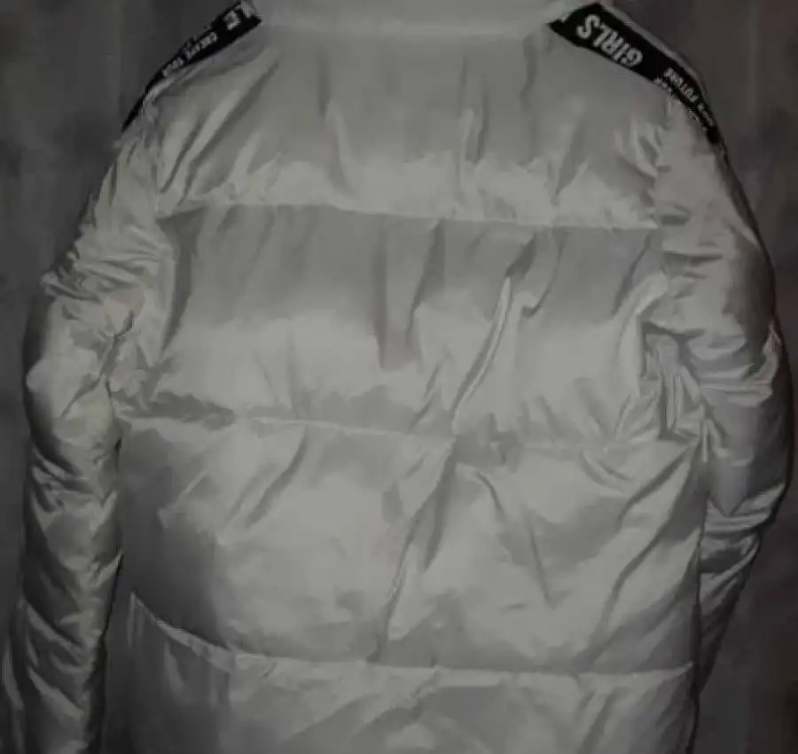 CA фірмова объемная куртка белая р s 4