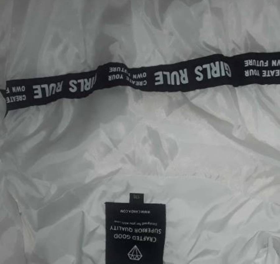 CA фірмова объемная куртка белая р s 5