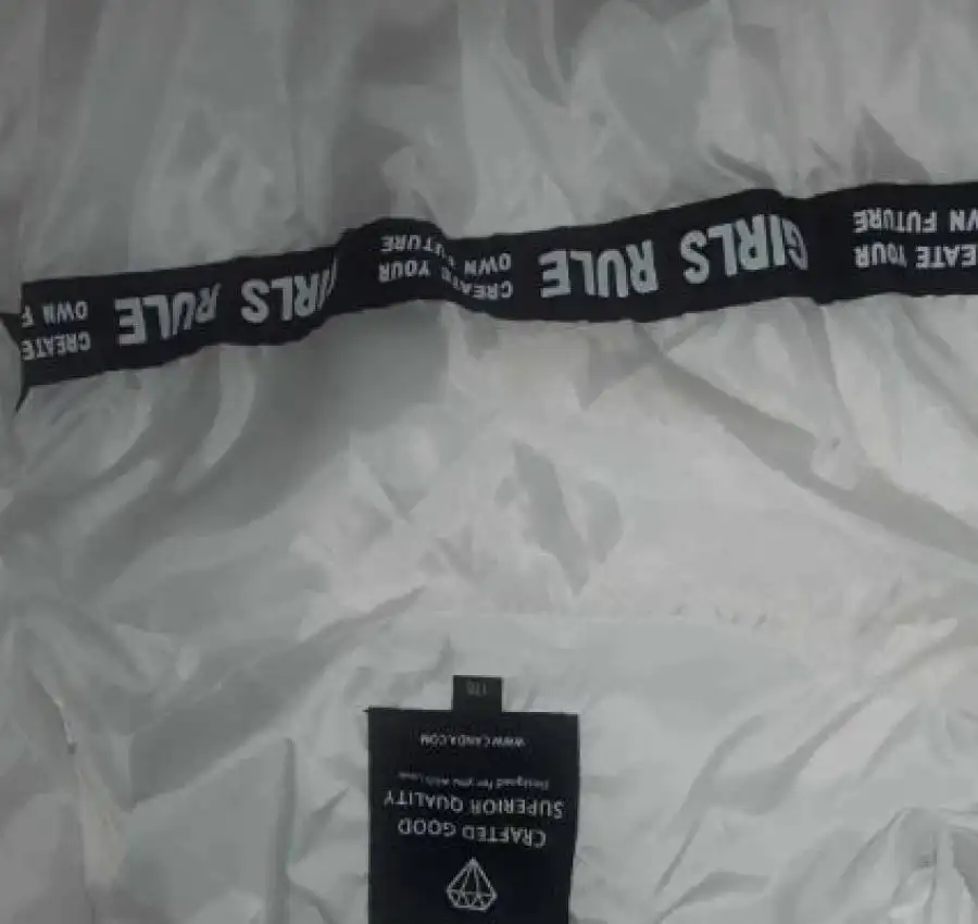 CA фірмова объемная куртка белая р s 5