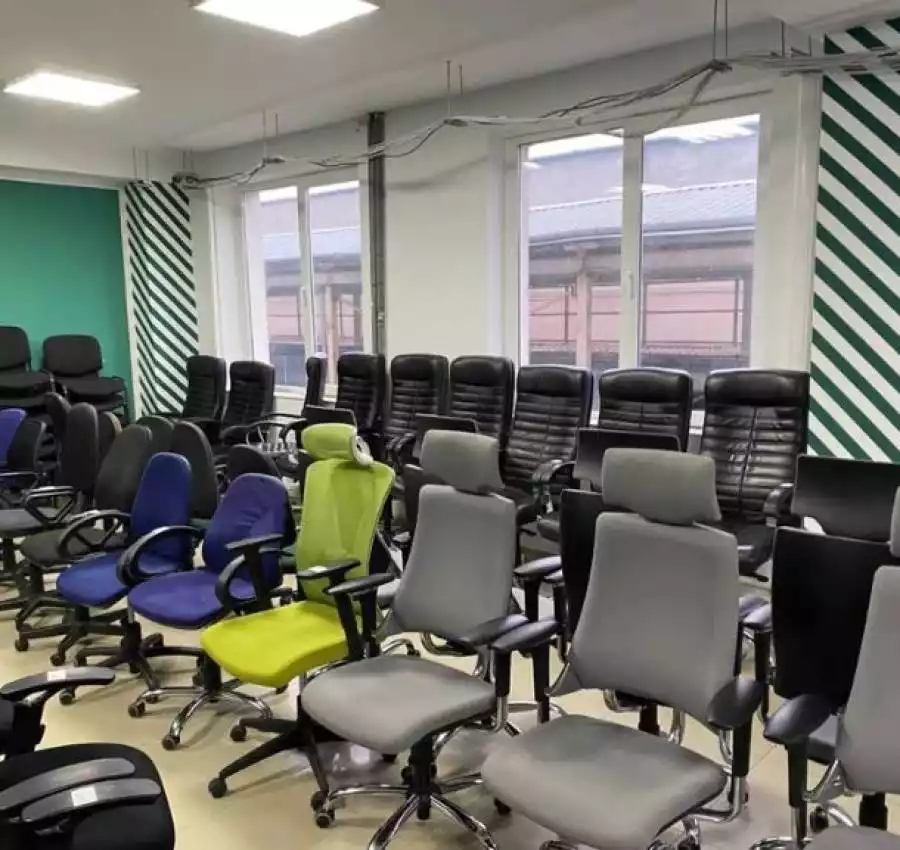 РОЗПРОДАЖ Столи тумби крісла стільці письмові комп’ютерні 7