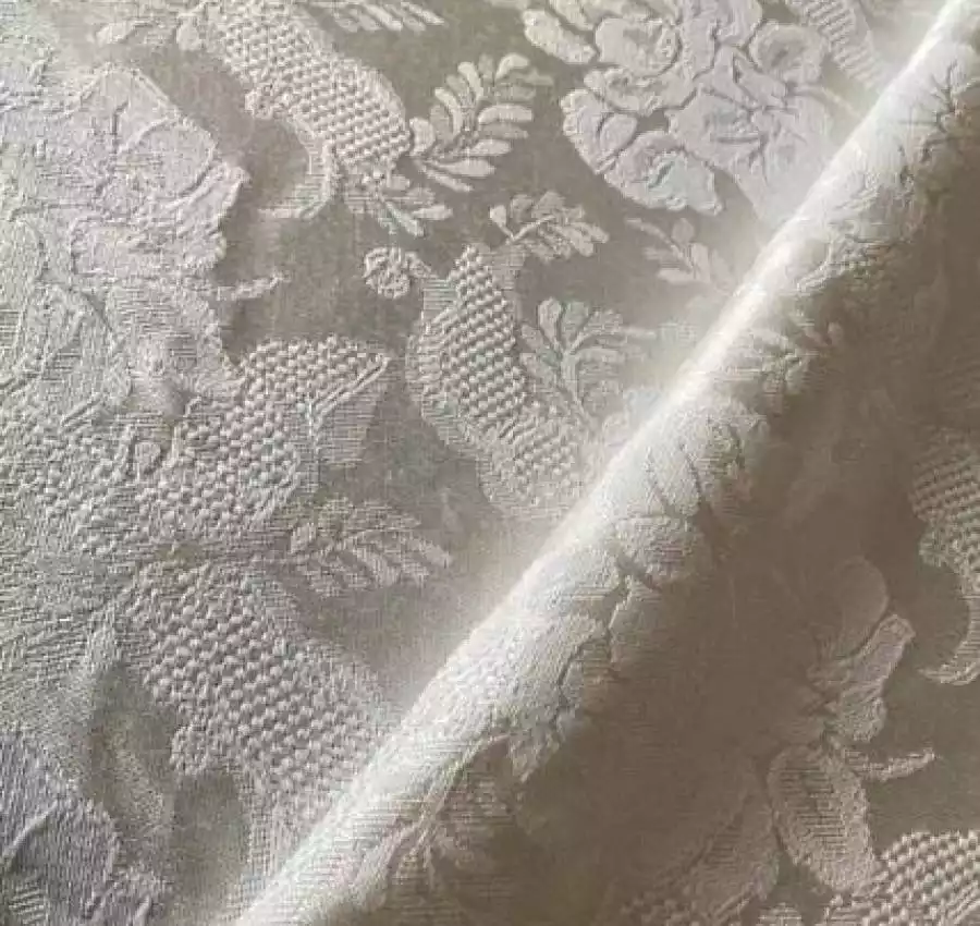 Продам скатертину 2