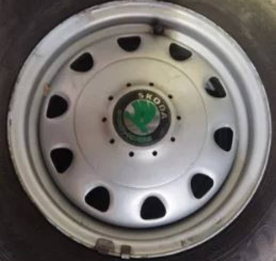 Колеса резина шкода феліція фаворит 5