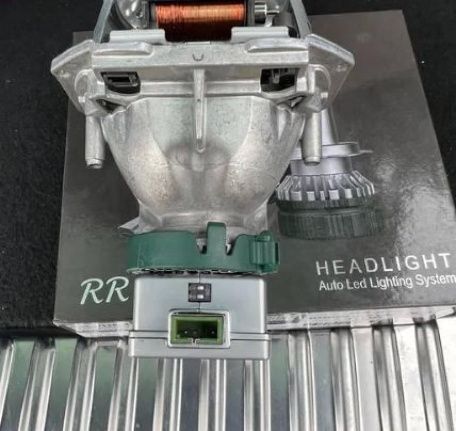 Лінзи фольцваген тоурег НФ бі ксенон 4