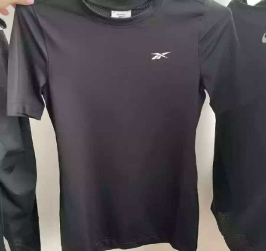 Женская Футболка Reebok