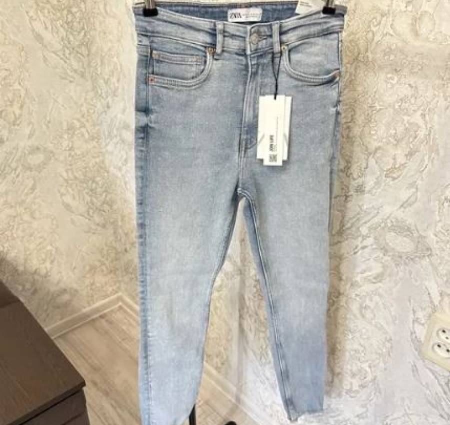 Женские Джинсы Zara