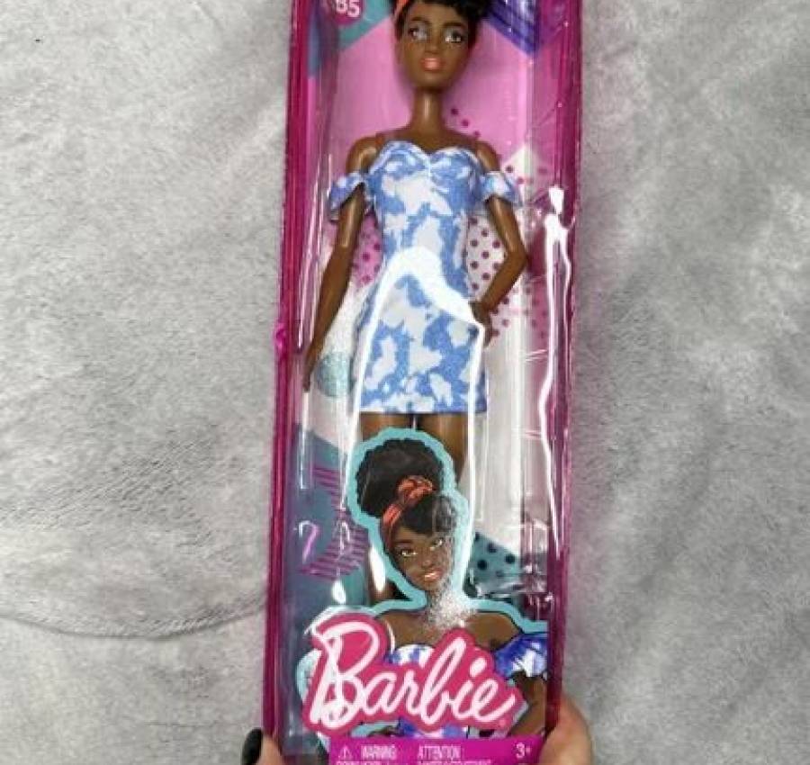 Кукла Барбі