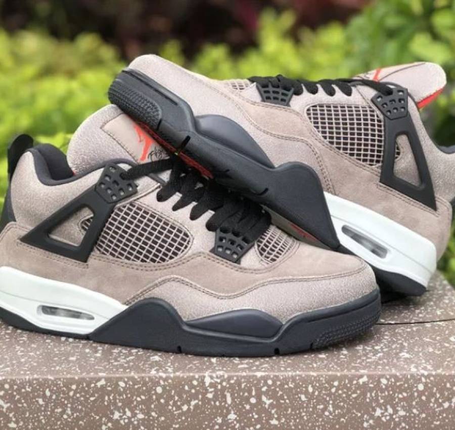 Кроссовки Nike Air Jordan 4 Retro Taupe Haze Найк Джордан коричневые 3
