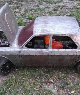 Радіокерована модель RC Волга ГАЗ 24