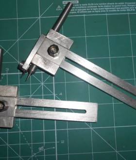 Циркульный нож для вырезания кружков из картона