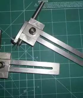 Циркульный нож для вырезания кружков из картона