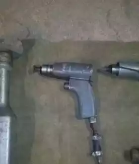 Пневмоинструмент продам