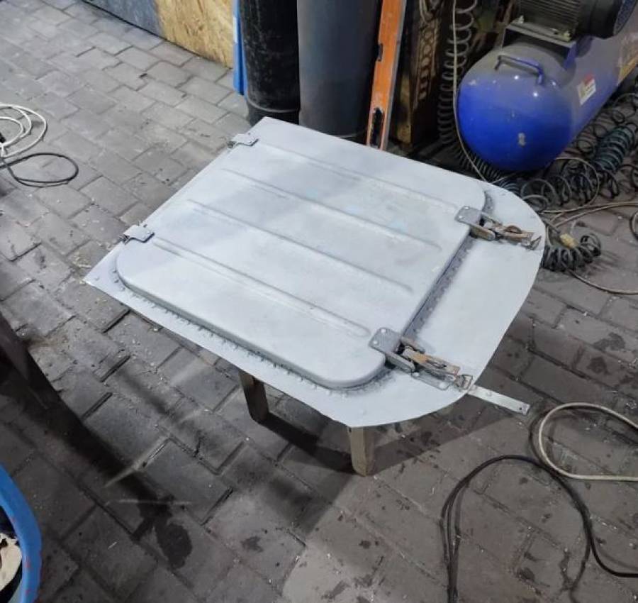 Люк прогресс 2 передний