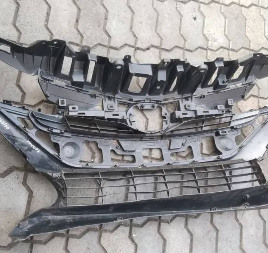 53101-47040 Toyota prius рëшетка радиатора 7