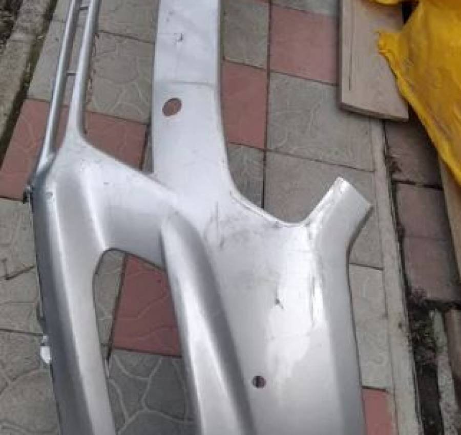 Передний бампер ford mondeo mk5 DS73-17757-A