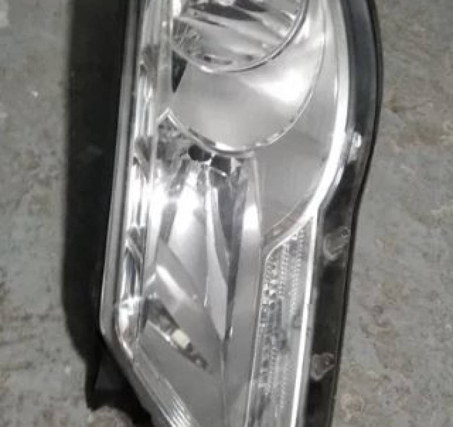 5n1 941 031 ab фара левая на VW Tiguan