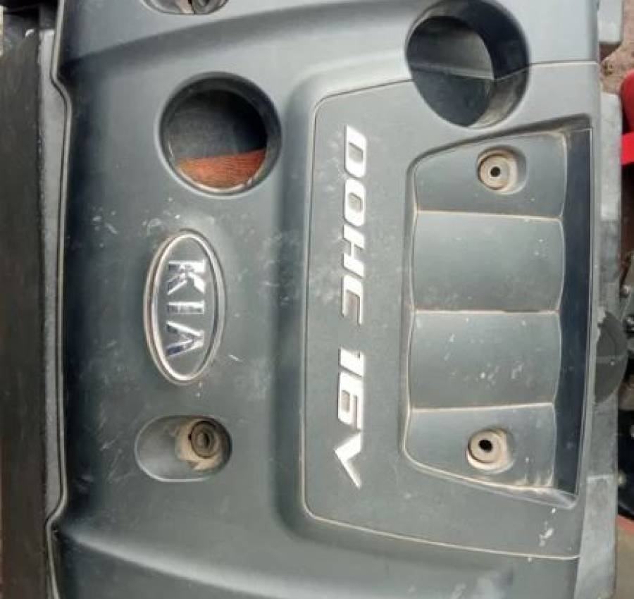 Кришка мотора kia cerato 2