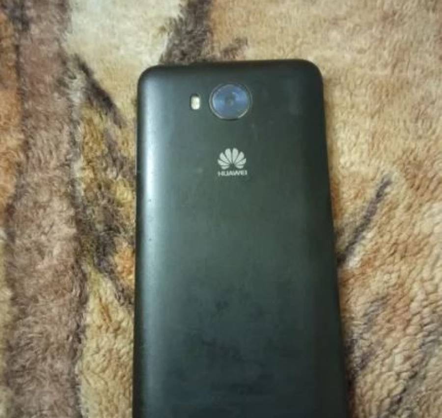 Продам телефон хуавей 5