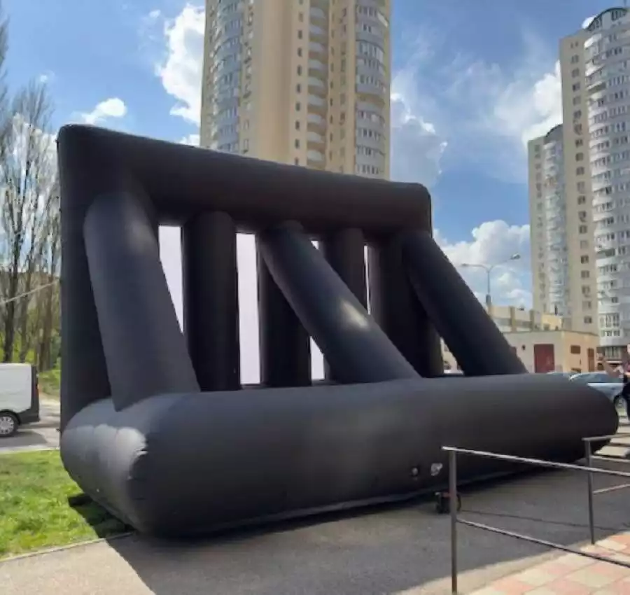 Ekran_naduvnoj_dlya_ulichnogo_kinoteatra_4